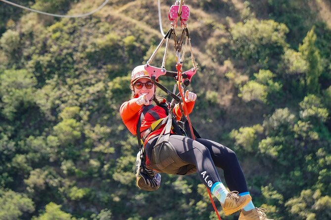 4 Dual-Zipline Mountain Adventure in Maui - Guides keep the tone serious about safety