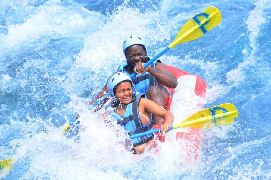 Alanya/Antalya: Buggy, Jeep, Rafting, & Zipline Tour + lunch - The final rafting section and the finish