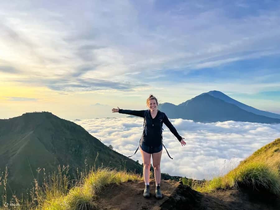 Bali: Mount Batur Sunrise Trek & Ubud Zip-Line Adventure - Meeting the group at the Mount Batur basecamp