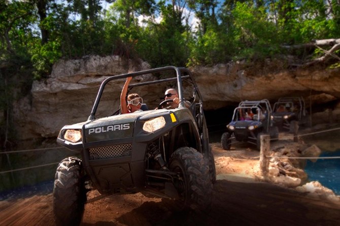 Cancun Combo Tour: Zipline and Off-Road Buggy Adventure - Lunch under the palapa