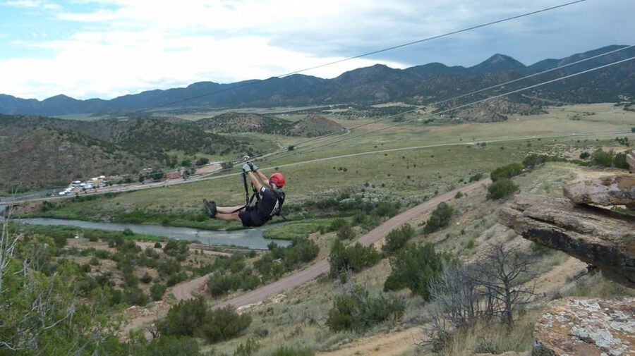 Cañon City: Royal Gorge 11-Line Extreme Zipline Experience - What the $168 price means