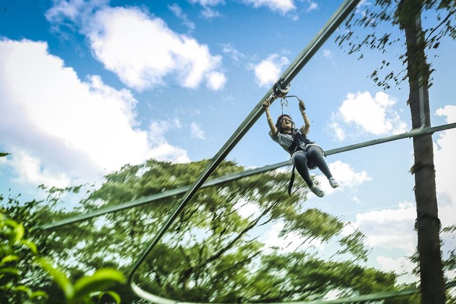 Chiang Mai: Jungle Flight Zip Line Roller Coaster - A gradual series of more than 30 zip lines