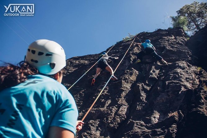 Climbing + Zipline + Via Ferrata + Cave. Adventure route in Gran Canaria - Rock climbing with room to choose your level