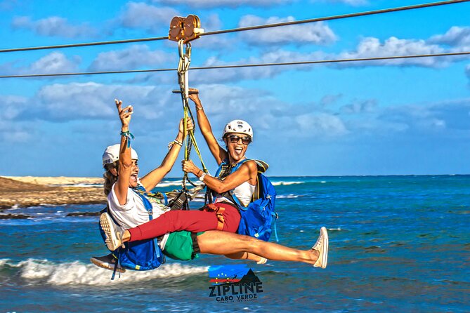 Complete Excursion and Flight on the Zipline Cabo Verde - Registration, weighing, and the safety briefing
