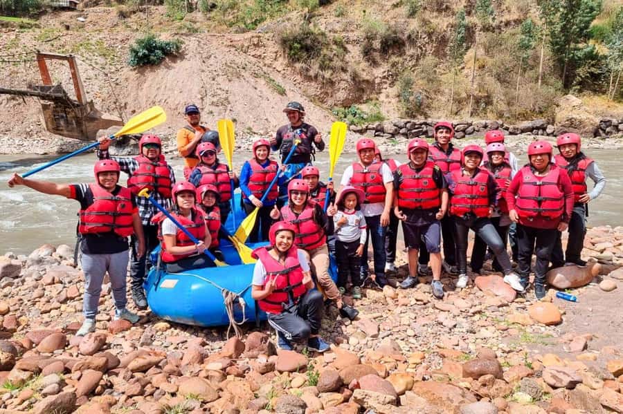 Cusco: Rafting in Cusipata + Zipline over South Valley - A picnic lunch beside the river