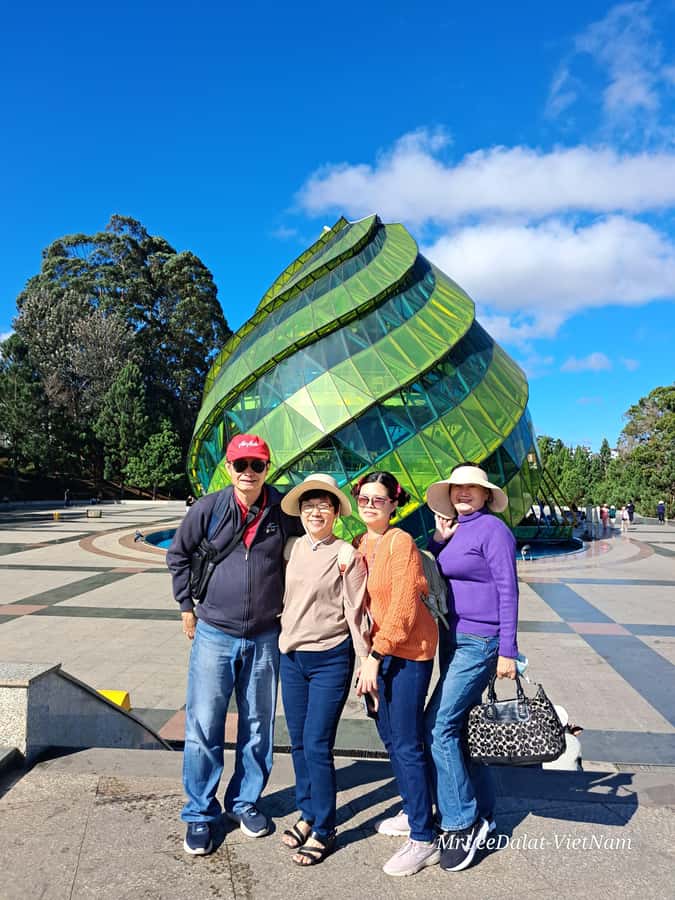 Dalat city tour by private car Combined train trip, Ziplines - Ending at Dalat Market