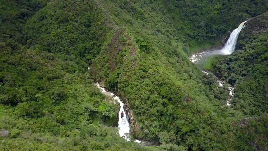 From Medellín: Dream Hammocks, Zipline, & Waterfall Day Trip - A final zipline and the walk back