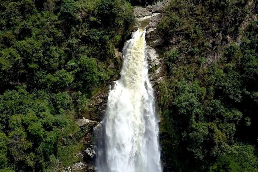 From Medellin: Epic Zipline and Giant Waterfall - The climb back, lunch, and time to rest