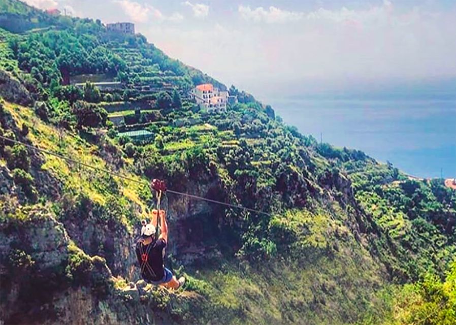 Furore: Flight of the Angel Zipline Experience - The facility is useful before and after the ride