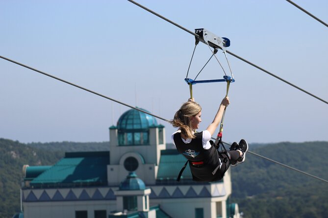 HighFlyer Zipline at Foxwoods - The one-minute ride to the museum