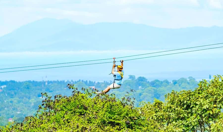 Ko Samui: Tree Bridge Jungle Zipline and Waterfall Adventure - Cooling off at Tree Bridge Cafe