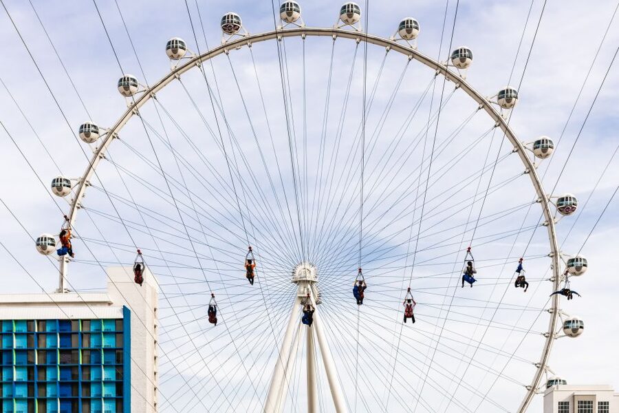 Las Vegas: FLY LINQ Zipline Ticket - Starting above the LINQ Promenade