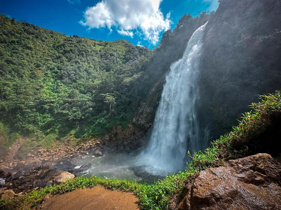 Medellín: Highest Zipline of Colombia Over Waterfalls - The 2,200-foot ride above five waterfalls