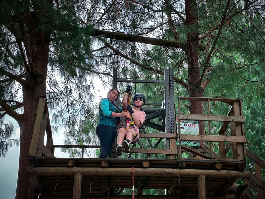 Medellín: Highest Zipline of Colombia Over Waterfalls - What the $160 price includes