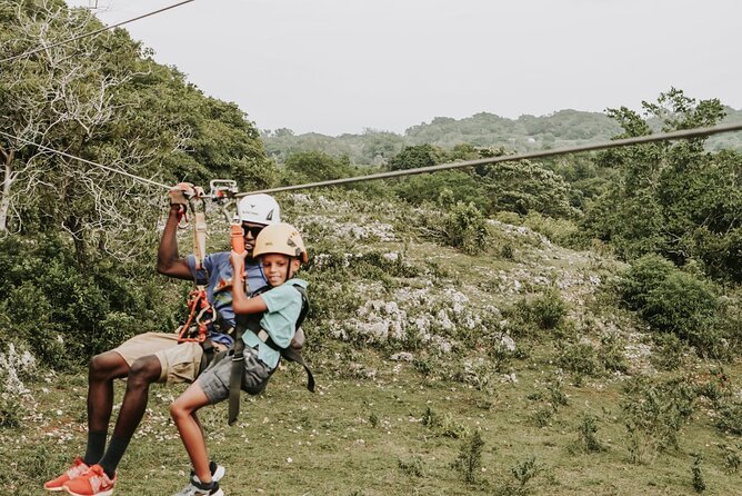Monkey Jungle with Zip line - A short look at Sosua city and beach