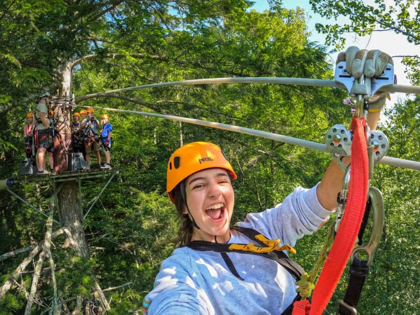 New River Gorge: TreeTops Zipline Tour - Starting at the ridge-top dock
