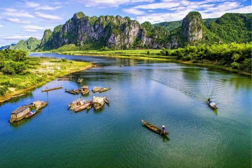 Phong Nha: Cave Exploration and Zipline Dark Cave Tour - Walking into Paradise Cave