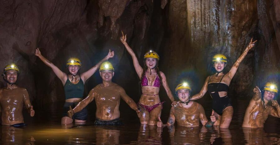 Phong Nha/Dong Hoi: Phong Nha Cave and Zipline in Dark Cave - One day, two very different caves