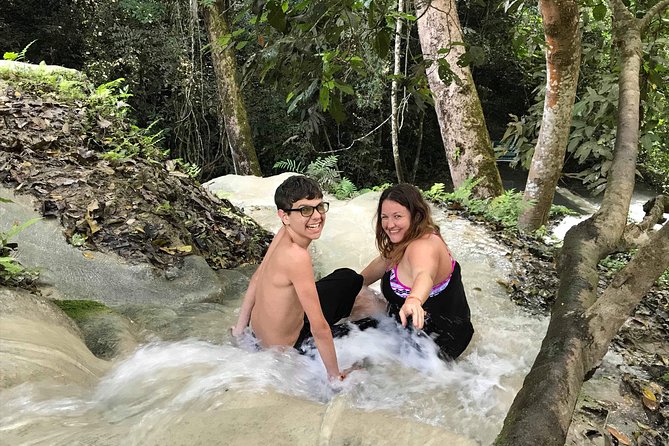 Private Chiang Mai Tour to Bua Thong Waterfalls and Ziplining - Is $138.50 per person good value?