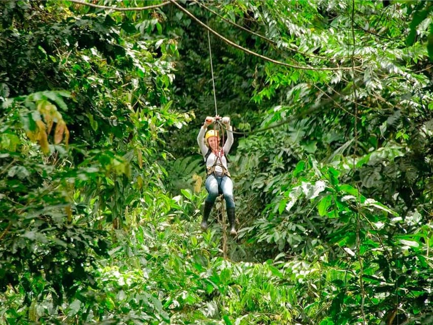 Puerto Maldonado: Jungle Adventure |Zipline + Canopy + Kayak - Lunch and the day’s slowest stretch