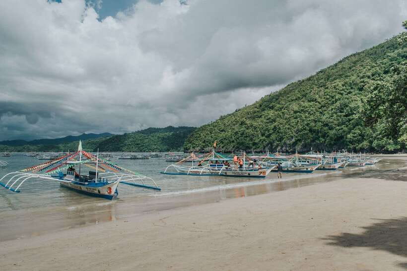 Puerto Princesa: Underground River, Zipline, Paddleboat Tour - A Quiet Paddle Through the Mangroves