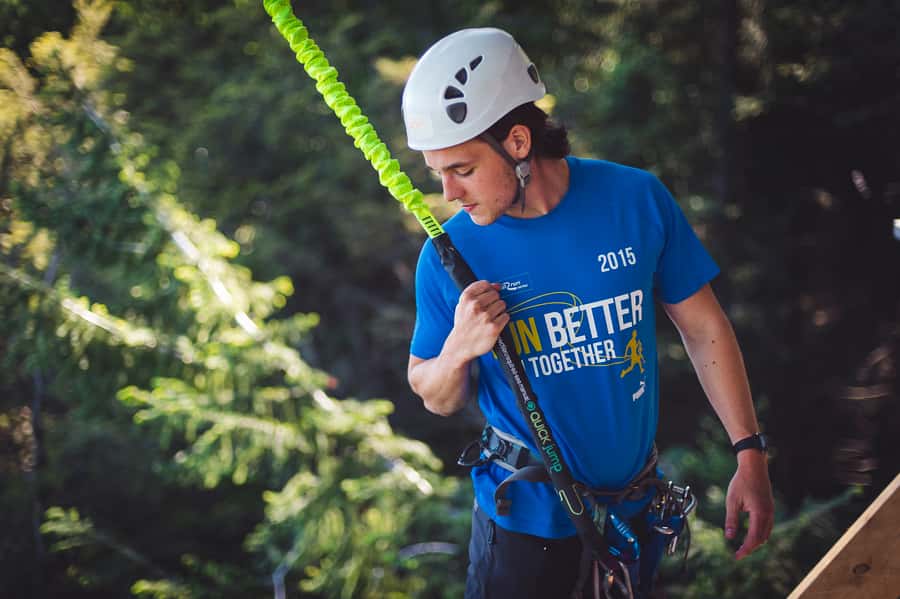 Queenstown: 1-Hour Zipline Tour with 2-Lines & 21-Meter Drop - What the guides add to the hour