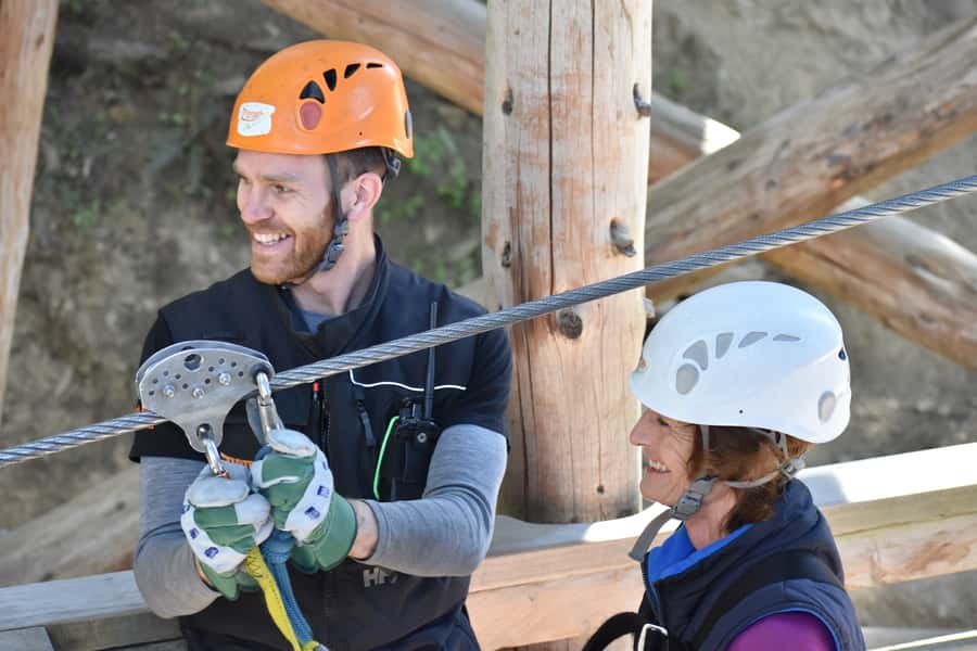 Queenstown: 3-Hour Zipline Adventure with 6-Lines - The 20-minute downhill walk is part of the tour