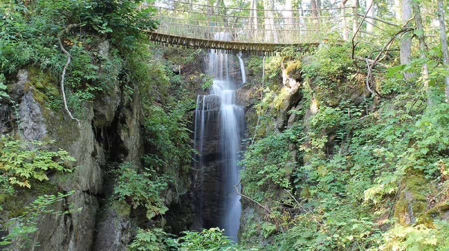 Sevierville: Waterfall Canopy Zip Lining in Smoky Mountains - The two-hour timing and what it means