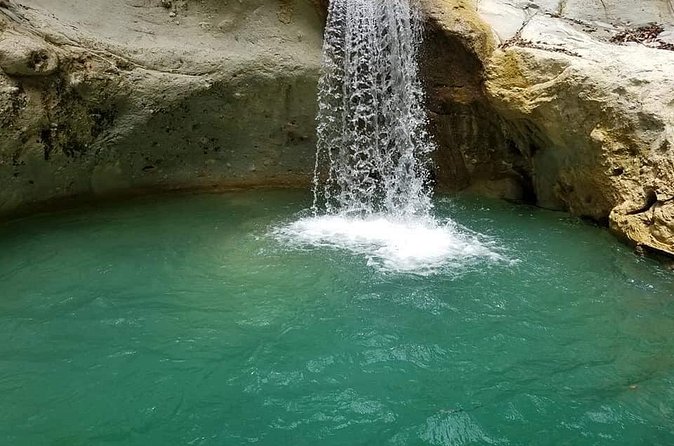 Shore excursion 7 waterfalls &5 zip lines amber cove & Taino bay - Who will enjoy this shore excursion