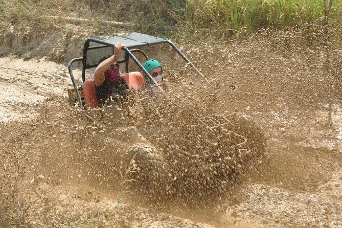 Süber combo adventure (rafting zipline bugy jeep canyon visit) - Lunch, waiting, and the rhythm of the day