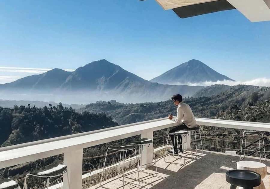 Ubud: Batur Cafe Sunrise, Zip-Line & Cretya Day Club Tour - What to pack for the whole day