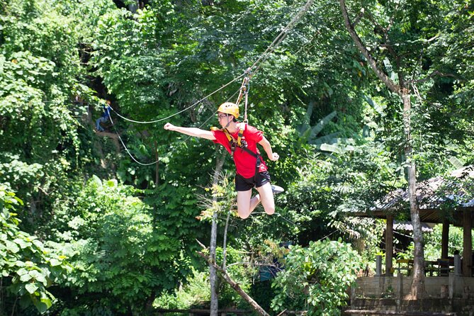 Vang Vieng Tour A - Blue lagoon 3 with Caves and Zipline - Kayaking 5 kilometers on the Nam Song