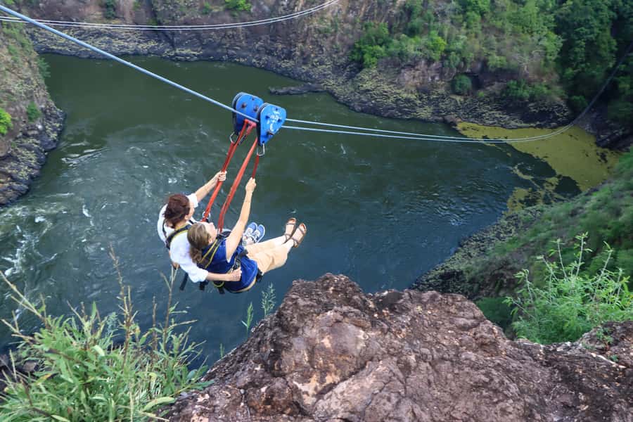 Victoria Falls: Zipline Experience with Transfers - Flying 120 meters above the Zambezi