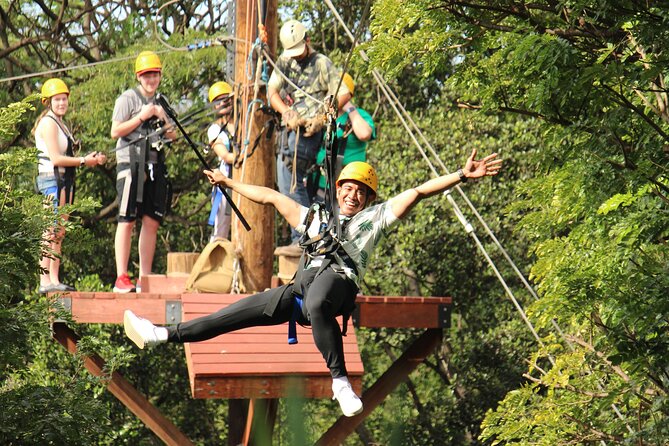 Zip & Dip: Zipline and Wet 'n' Wild Waterpark Combo - What the guides add to the experience