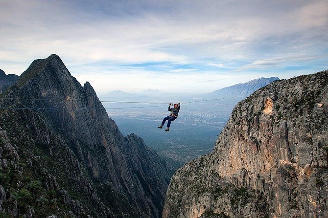 Zip Line Jebel Jais: World Longest Zip Line Dubai - Harnesses, safety rules, and the launch
