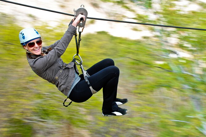 Zipline Extreme at Canopy Costa Azul: suspension bridge, rappel and ziplines - Who will get the most from this outing